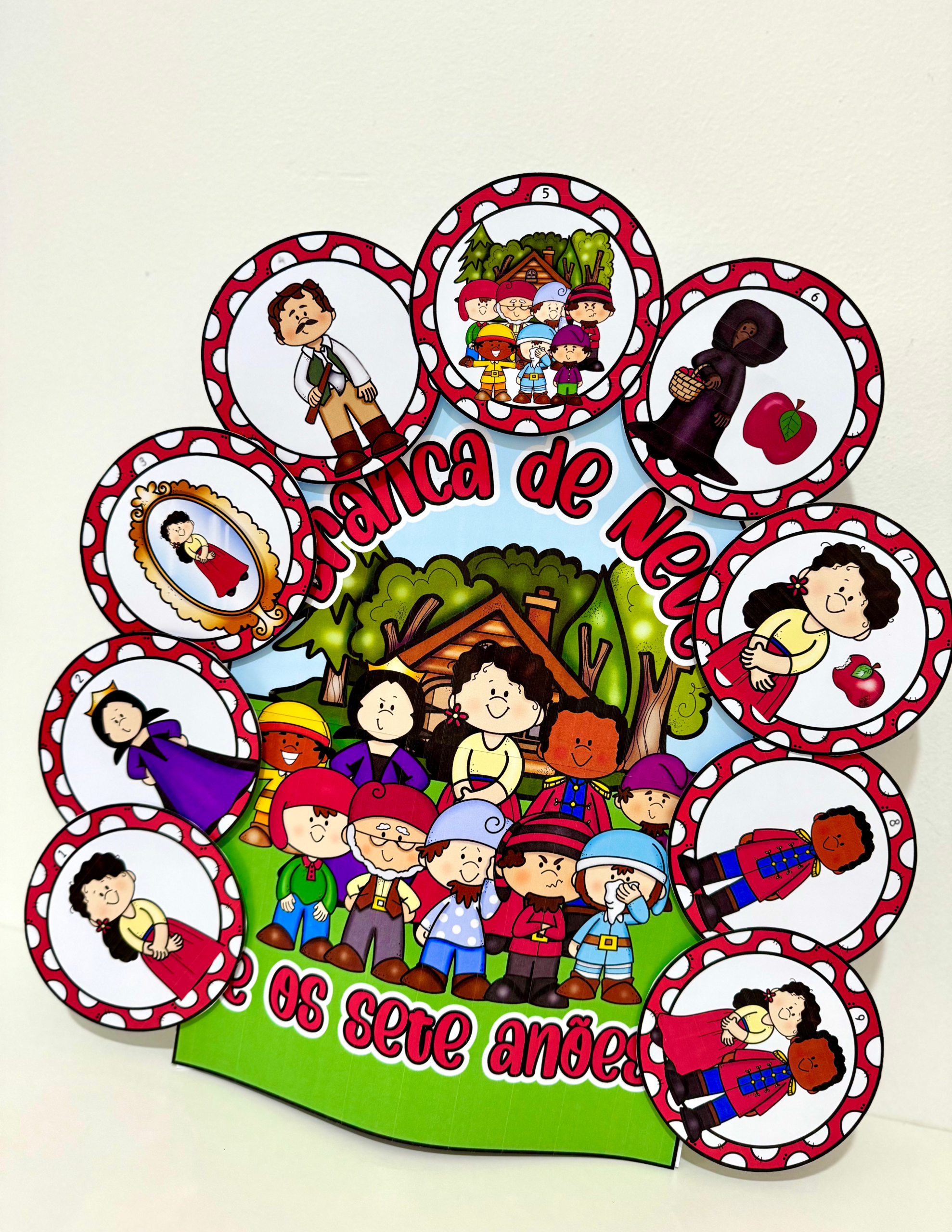 CONTANDO MAÇÃS + LUVA DE HISTÓRIA BRANCA DE NEVE - Imagem 15
